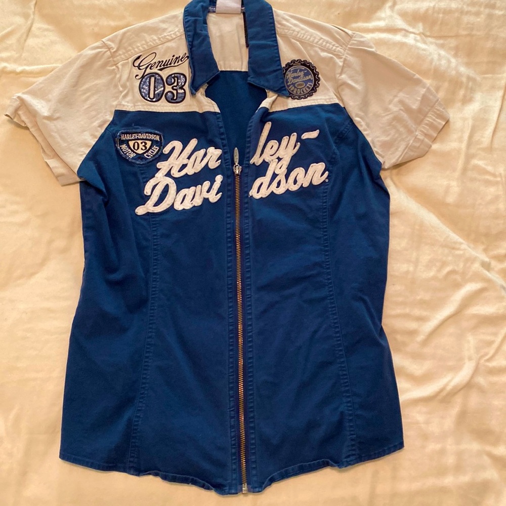 Ladies Harley Davidson shirt